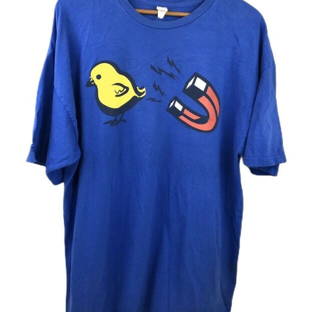 Chick Magnet Funny Mens Sz XL Novelty Humor Shirt